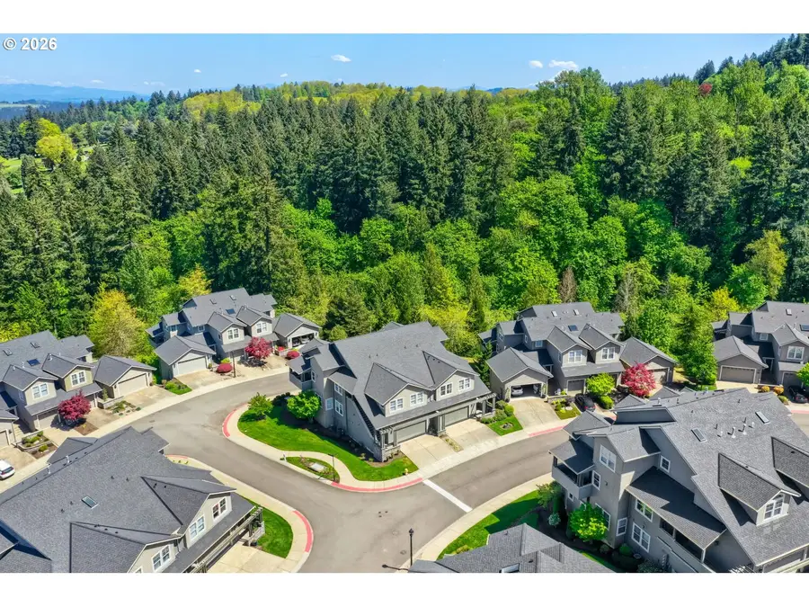 8601 SE Bristol Park Dr, Northwest Clackamas, OR 97086 - #3