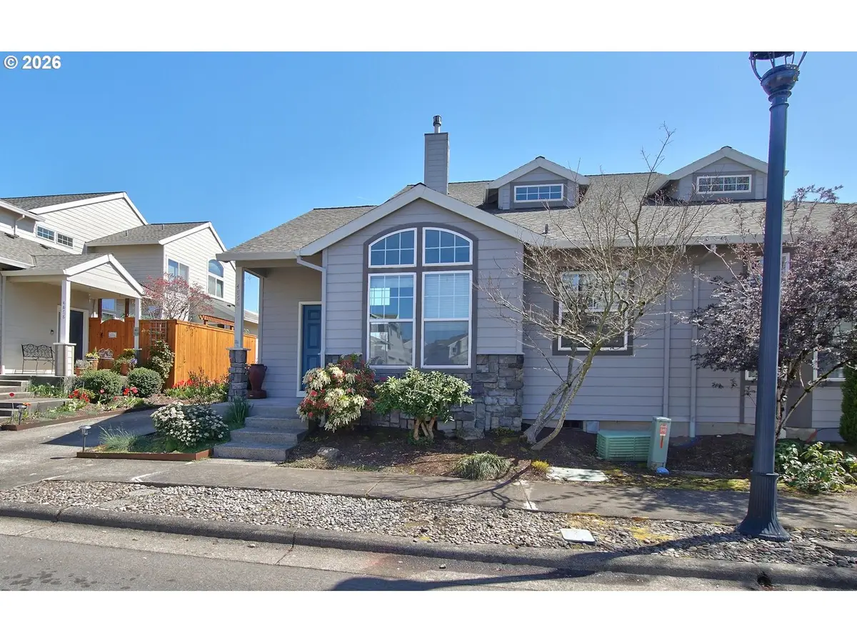 4856 NW Huserik Dr, Portland, OR 97210 - #1
