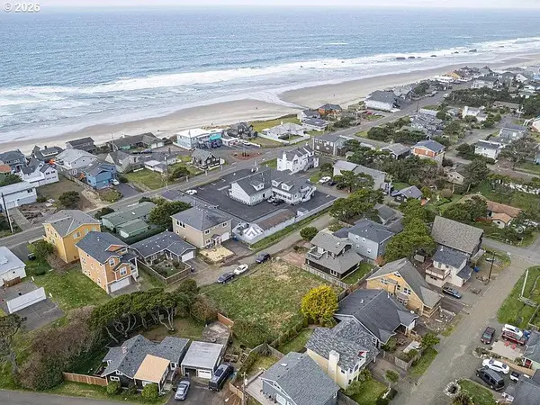 3236 NW Keel Ave, LincolnCity, OR 97367