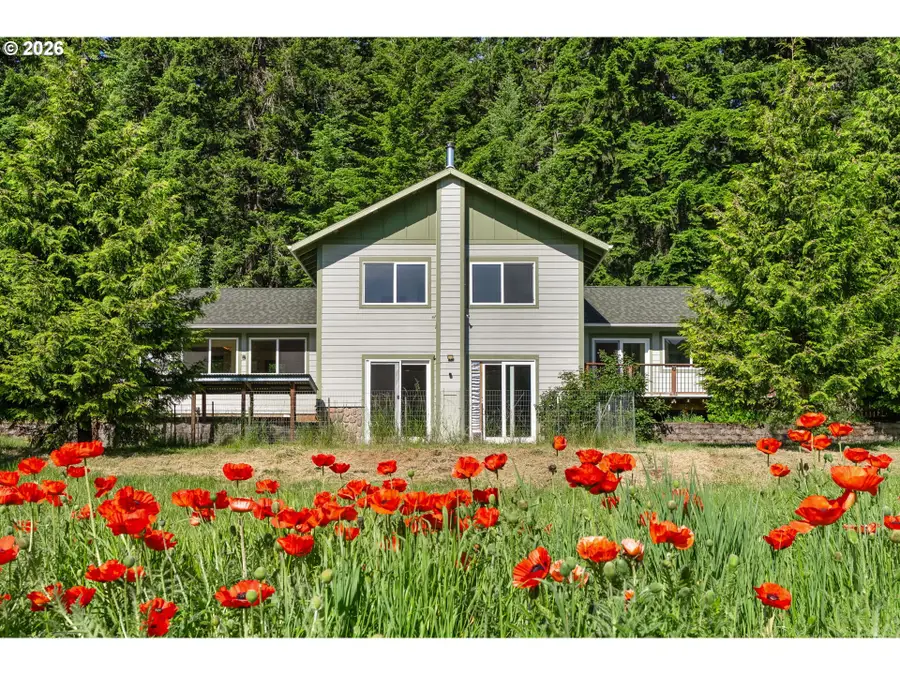 49 Echo Glen Rd, White Salmon, WA 98672 - #3