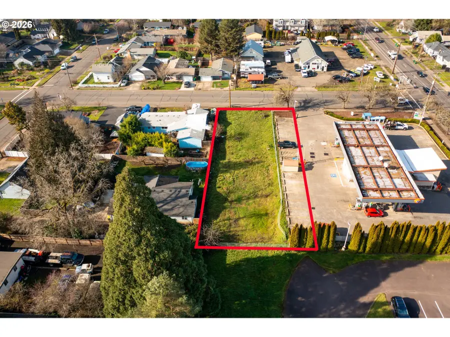 1821 Hawthorne St, Forest Grove, OR 97116 - #3