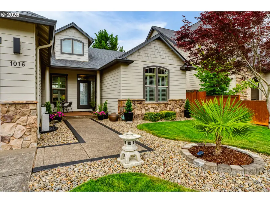 1016 Fieldcrest Ave, Junction City, OR 97448 - #3