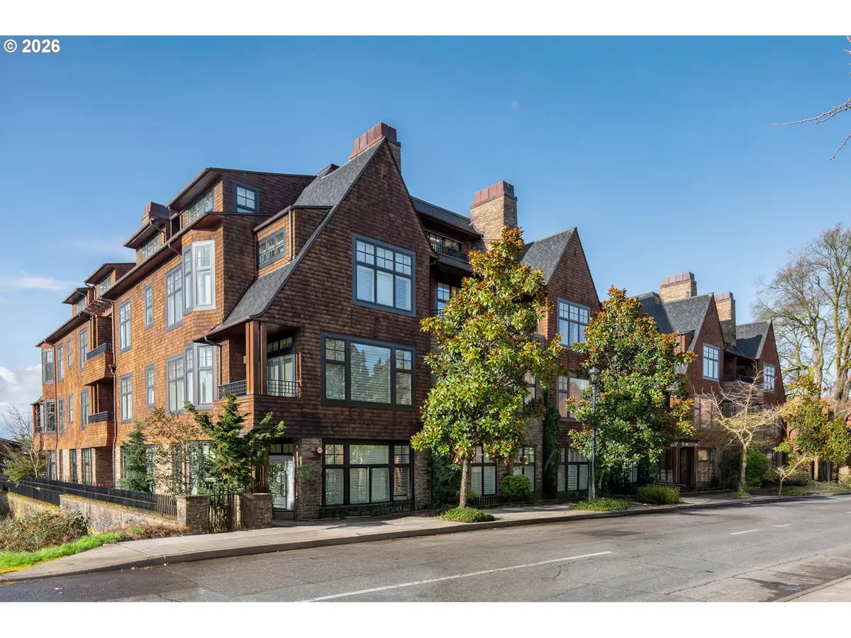 535 2nd St #207, Lake Oswego, OR 97034 - #1