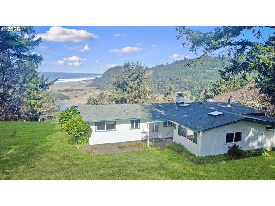 28693 Nautical Way, Gold Beach, OR 97444 - #2