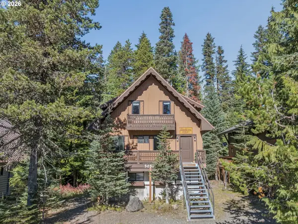 30397 E Blossom Trl, GovernmentCamp, OR 97028