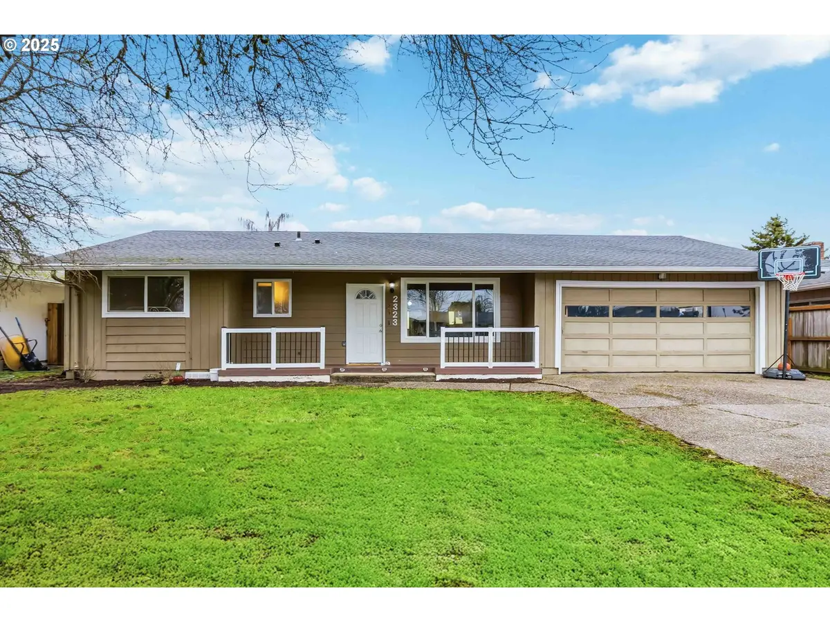 2323 48th Ave, Longview, WA 98632 - Image #1