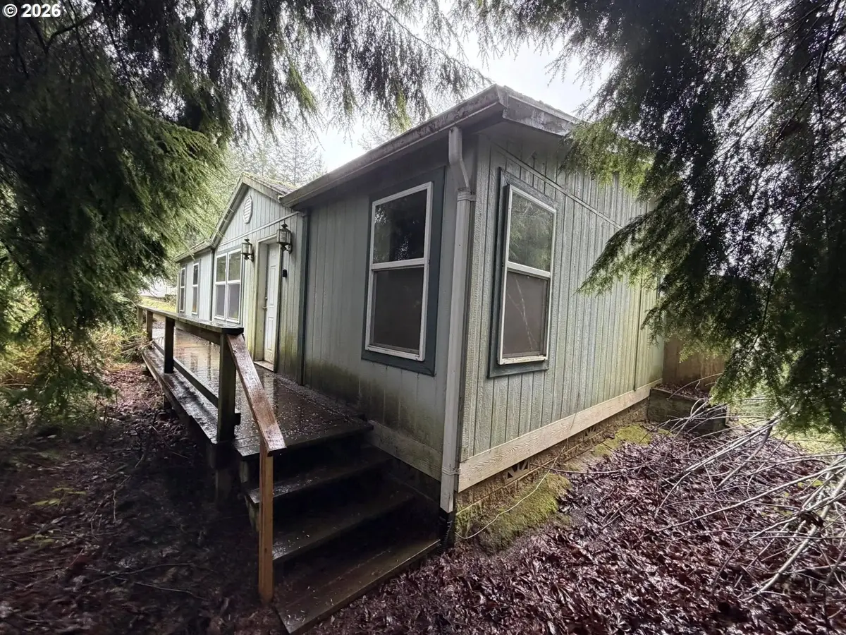 61528 Edwards Mill Rd, Eastside, OR 97420 - #1