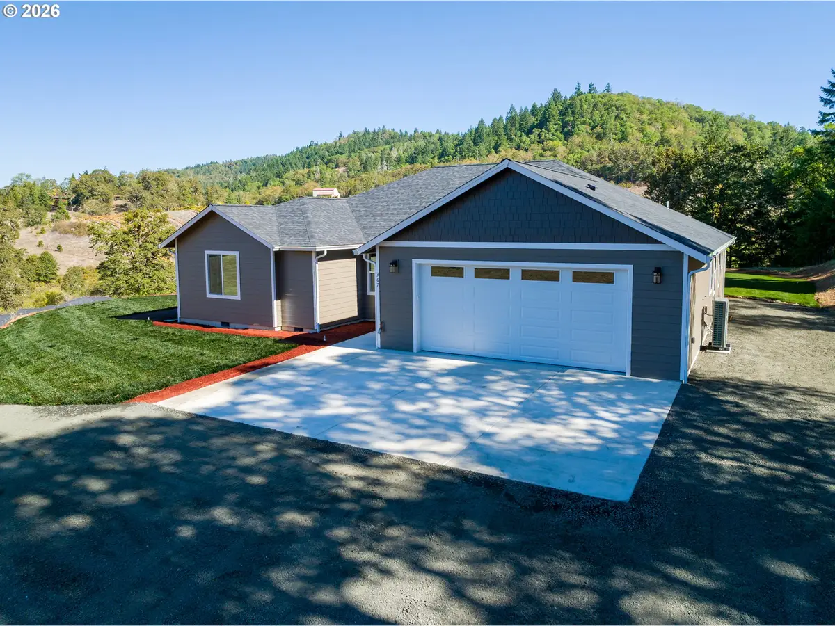 367 Karenza Ln, Roseburg, OR 97471 - #1