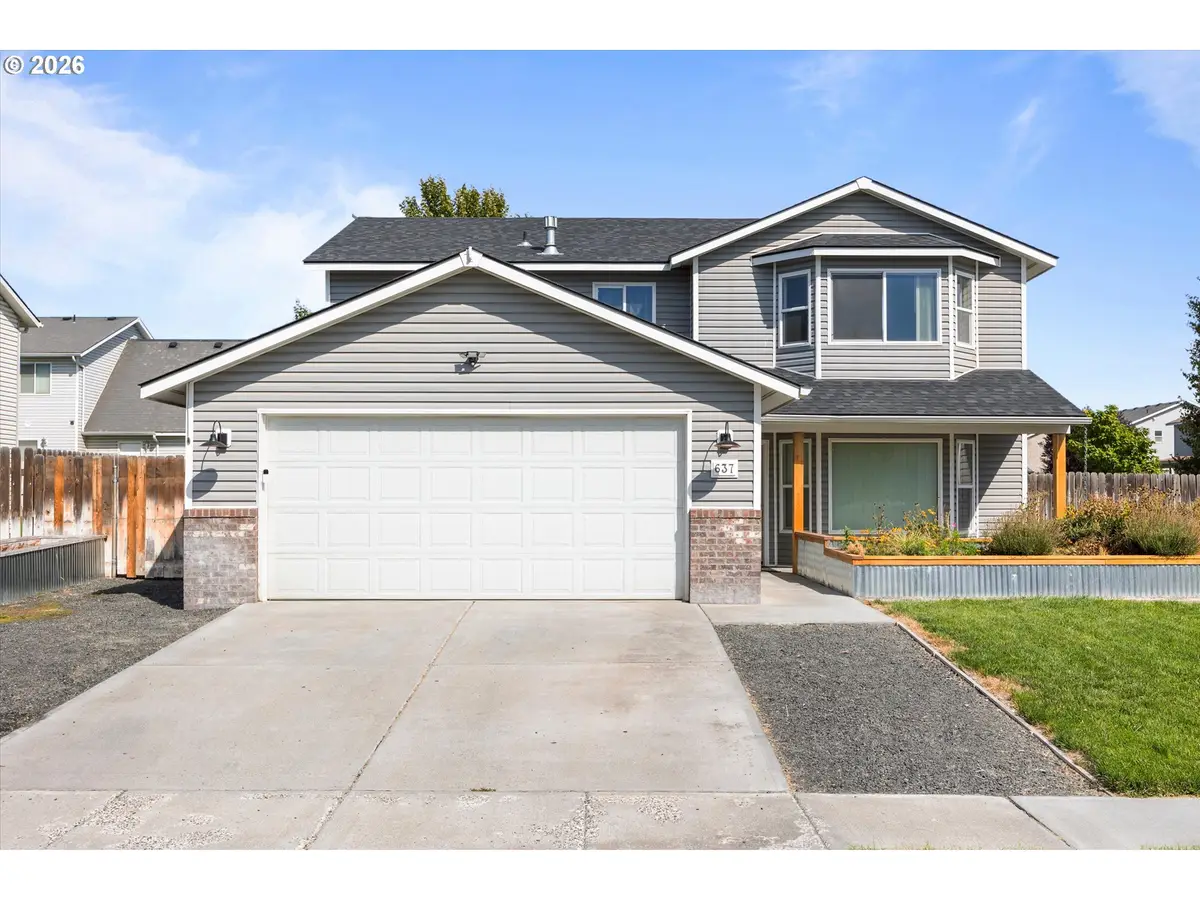 637 E Oregon Ave, Hermiston, OR 97838 - #1