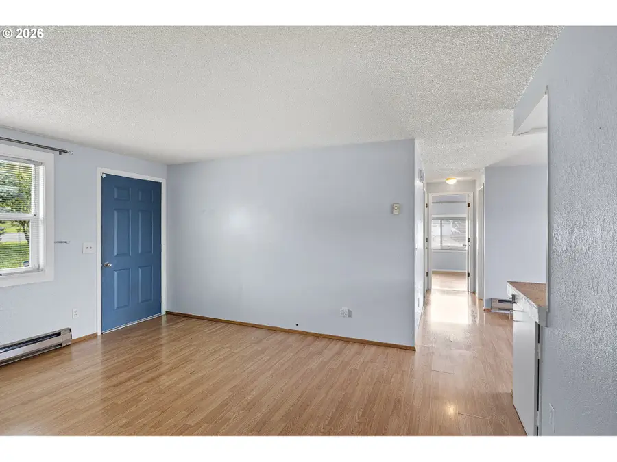 186 NE Sandy Ter, Myrtle Creek, OR 97457 - Image #3