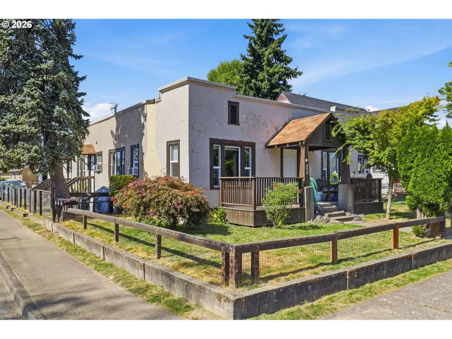 303 17th Ave, Longview, WA 98632 - #2