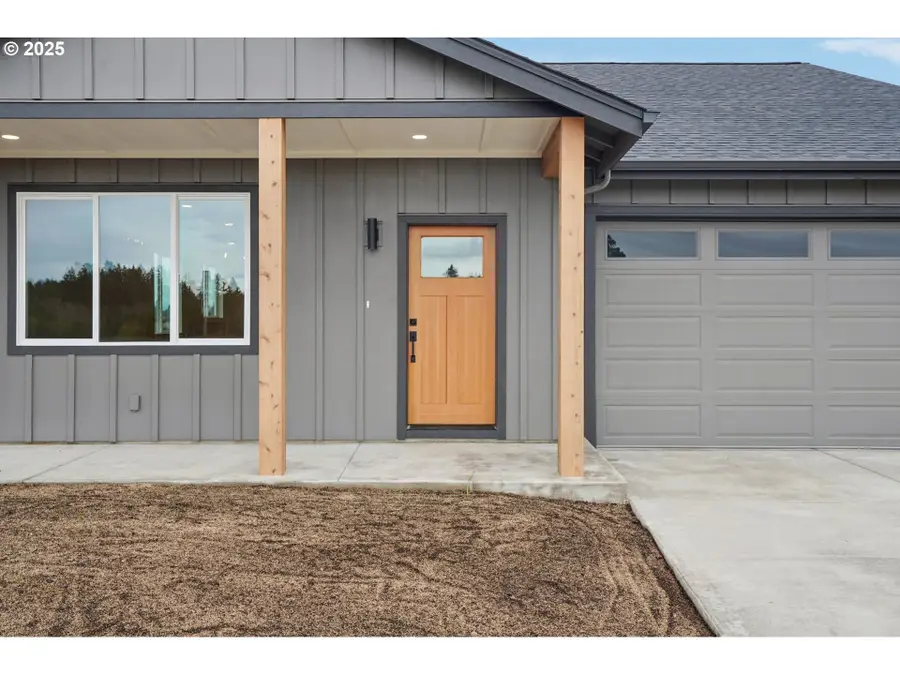 312 Eminence Ave, Winlock, WA 98596 - Image #3