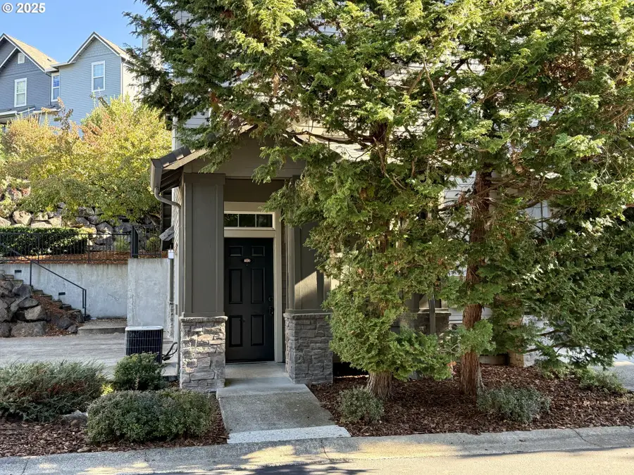 800 Springtree Ln, West Linn, OR 97068 - Image #2