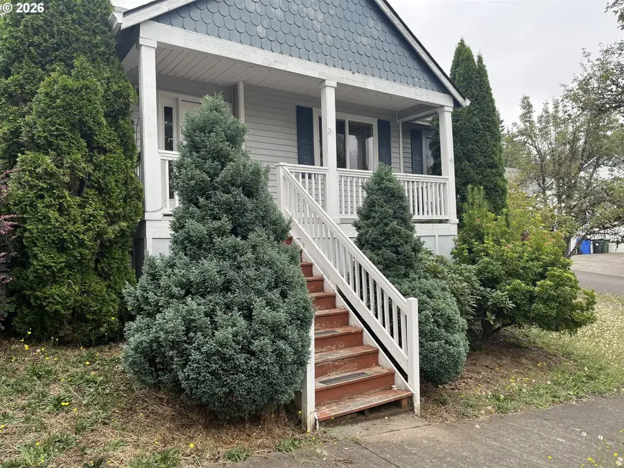 39057 Jerger St, Sandy, OR 97055 - #3