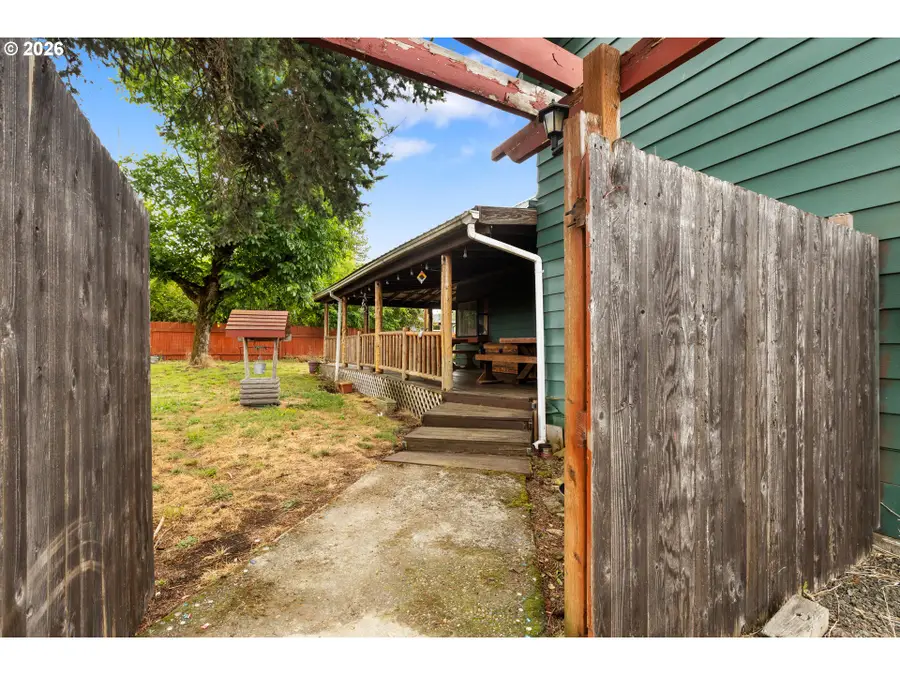 5993 Nonpareil Rd, Sutherlin, OR 97479 - #3