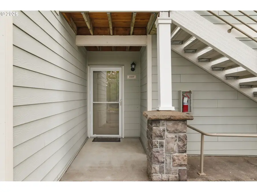15058 NW Central Dr #1009, Portland, OR 97229 - #3