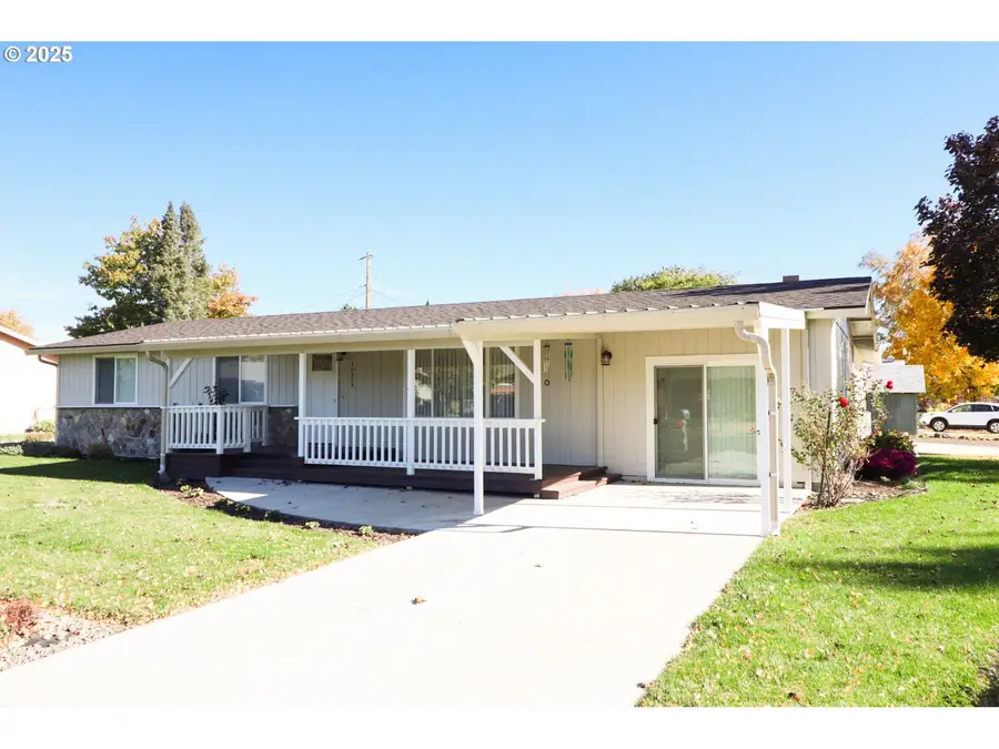 10909 S E St, Island City, OR 97850 - Image #2