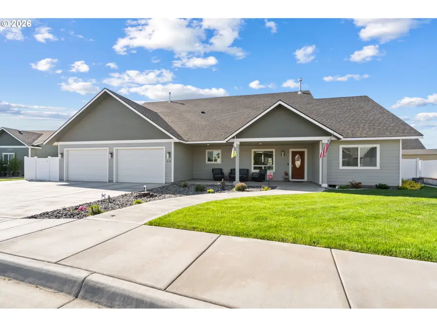 416 SW Desert Sky Dr, Hermiston, OR 97838 - #2