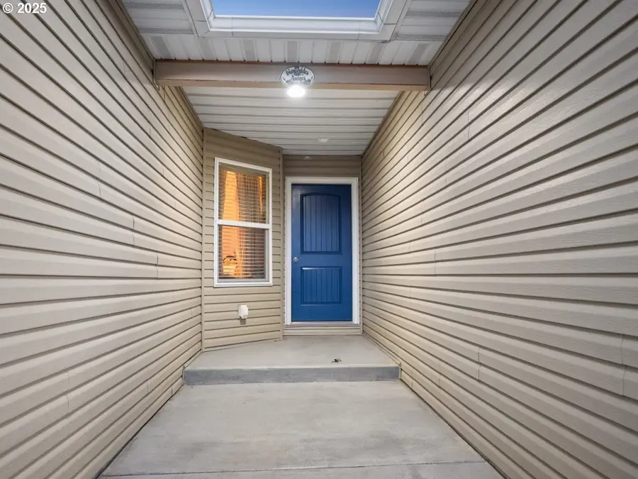 1705 E Glacier St, La Grande, OR 97850 - Image #2