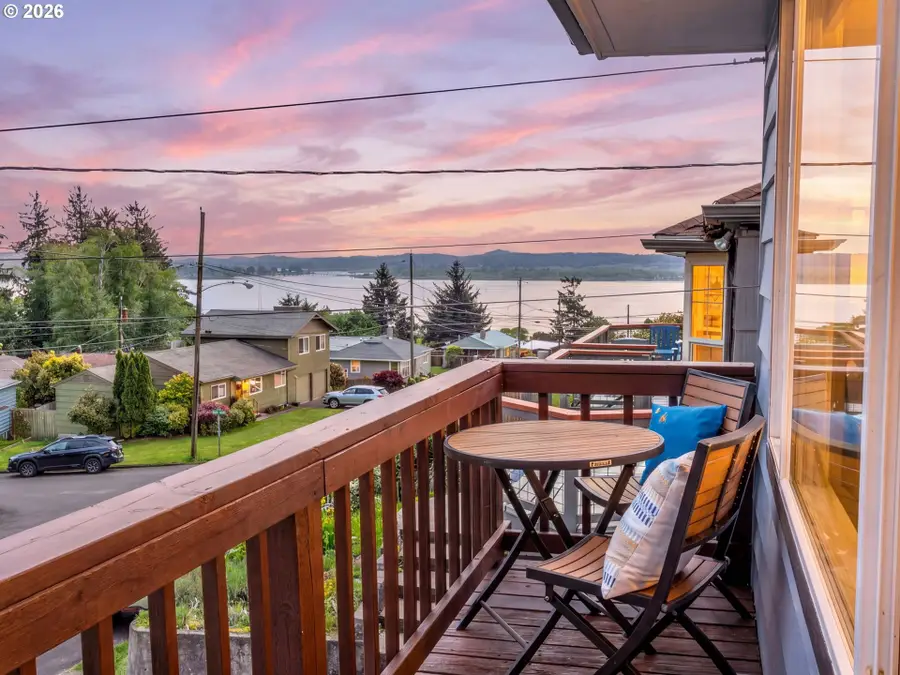 431 S Denver Ave, Astoria, OR 97103 - #3
