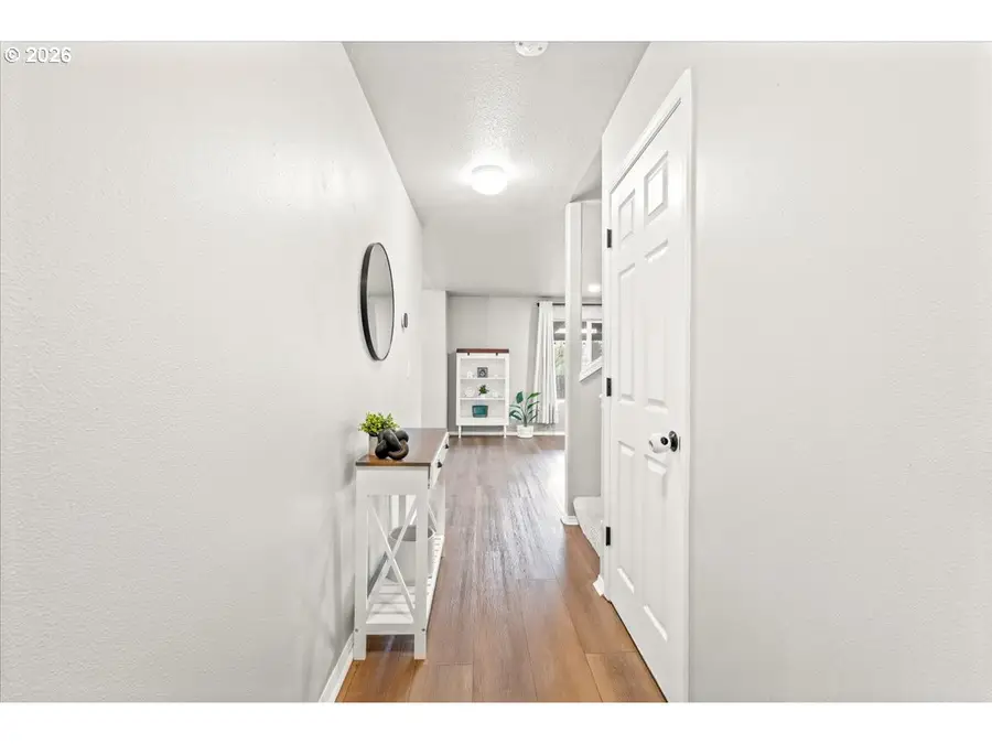 1636 Bonnie Ln, Forest Grove, OR 97116 - #3