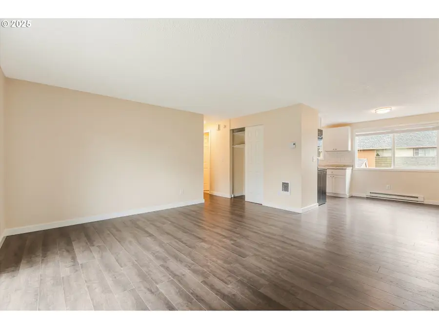 16825 SE Powell Blvd, Portland, OR 97236 - #3