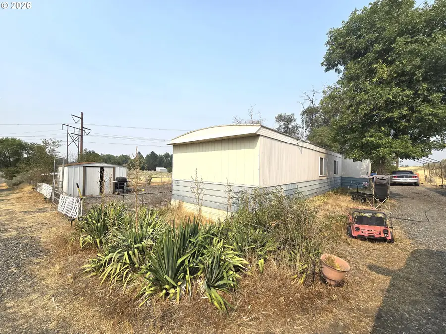 1236 E Punkin Center Rd, Hermiston, OR 97838 - #2