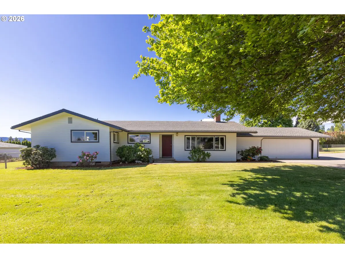 4319 Belmont Dr, Hood River, OR 97031 - #1