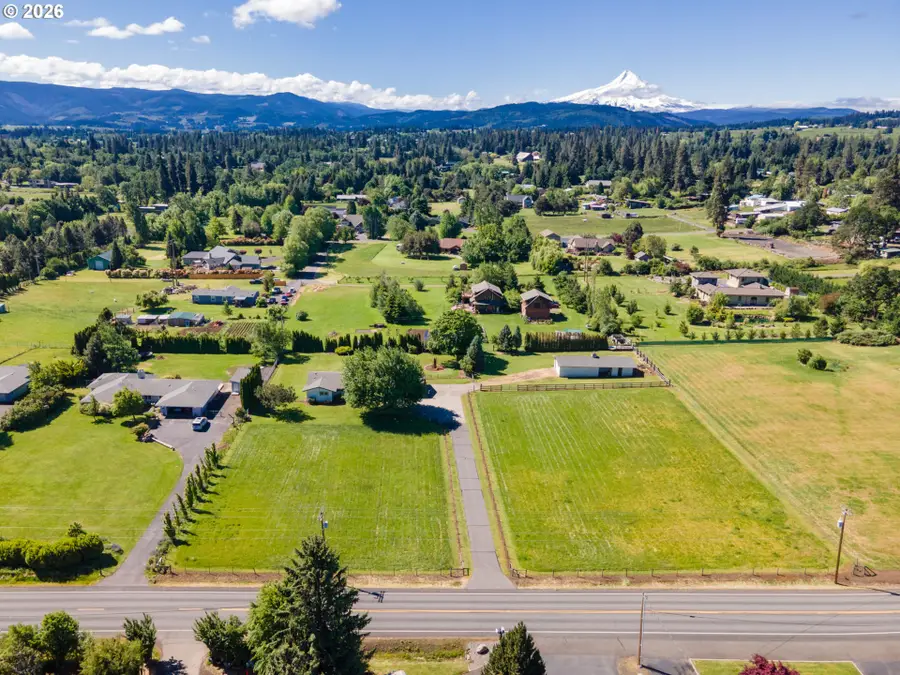 4319 Belmont Dr, Hood River, OR 97031 - #2
