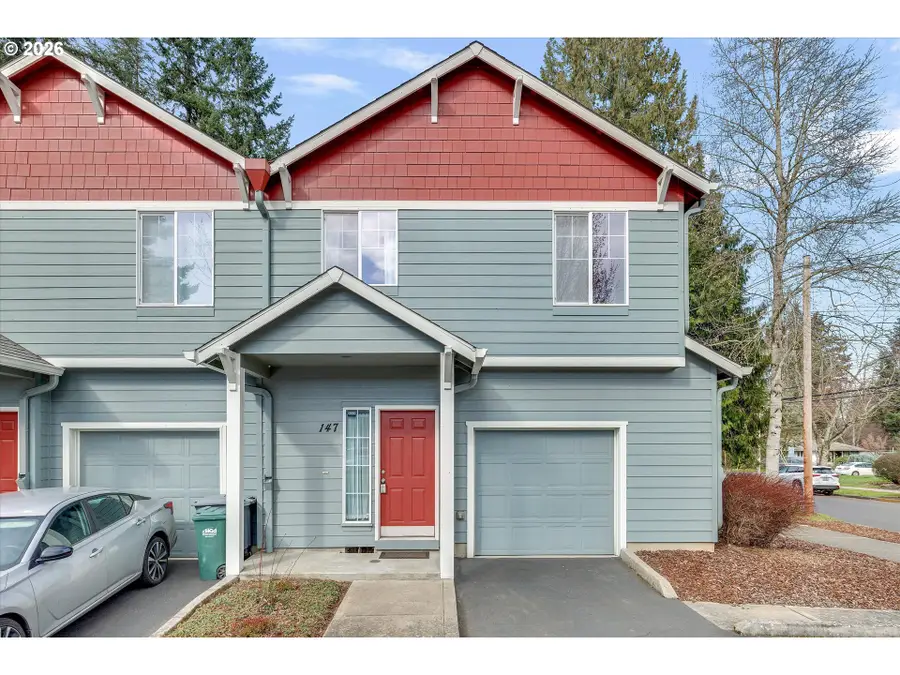 147 SE 9th Ave, Hillsboro, OR 97123 - #2