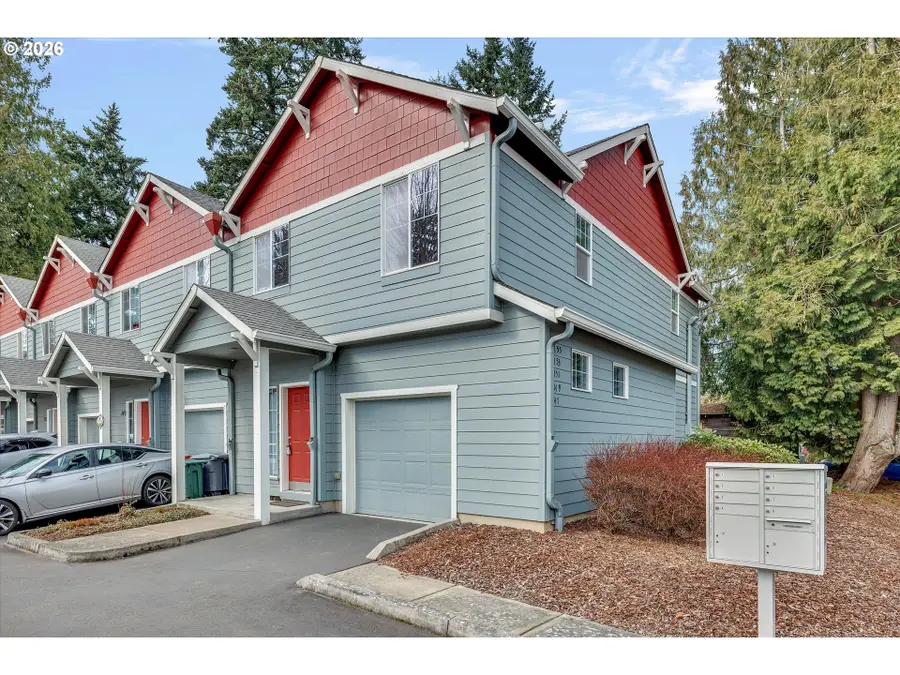 147 SE 9th Ave, Hillsboro, OR 97123 - #3