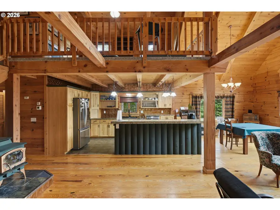 69247 Joshua Ln, Saunders Lake, OR 97459 - #2