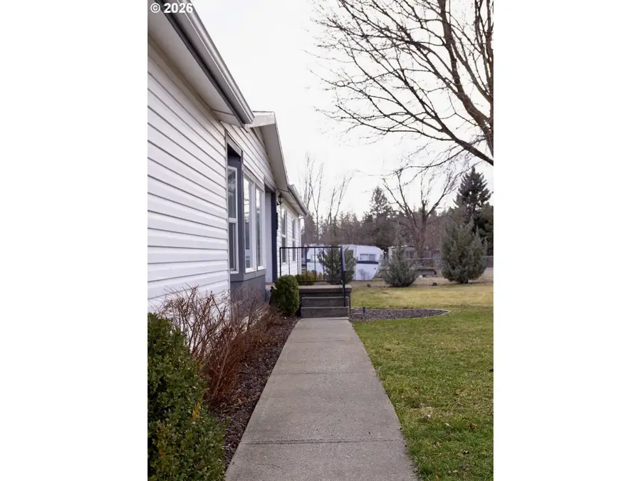 155 S 20th Ave, Elgin, OR 97827 - #3
