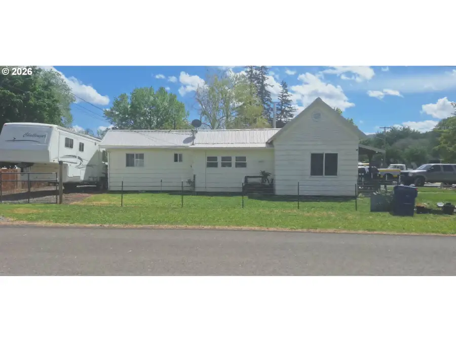 865 N Gale St, Union, OR 97883 - #3
