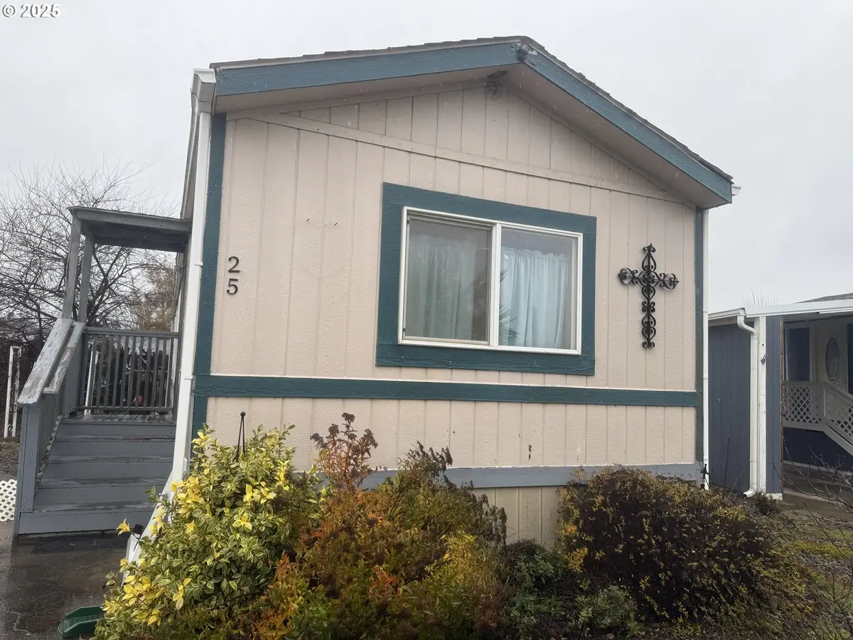 612 N Cascade Dr #25, Woodburn, OR 97071 - Image #1