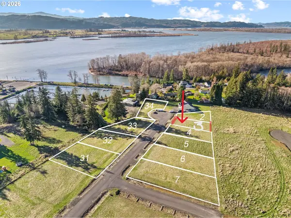 50 Sunnyfield Dr #3, Cathlamet, WA 98612