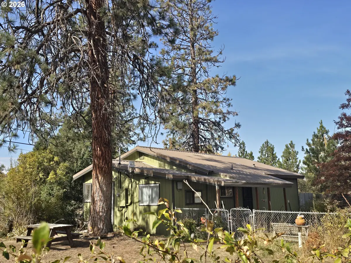 606 Truck Route St, Wallowa, OR 97885 - #1