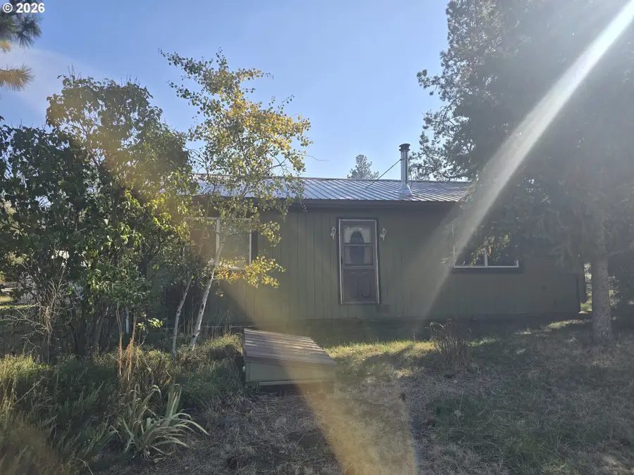 606 Truck Route St, Wallowa, OR 97885 - #3