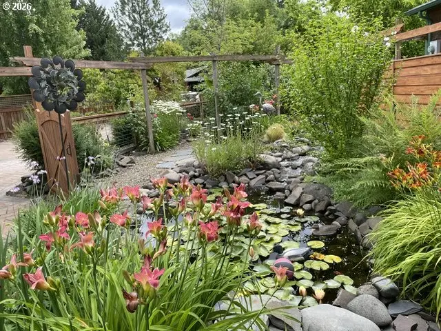 961 Tiara St, Eugene, OR 97405 - #3