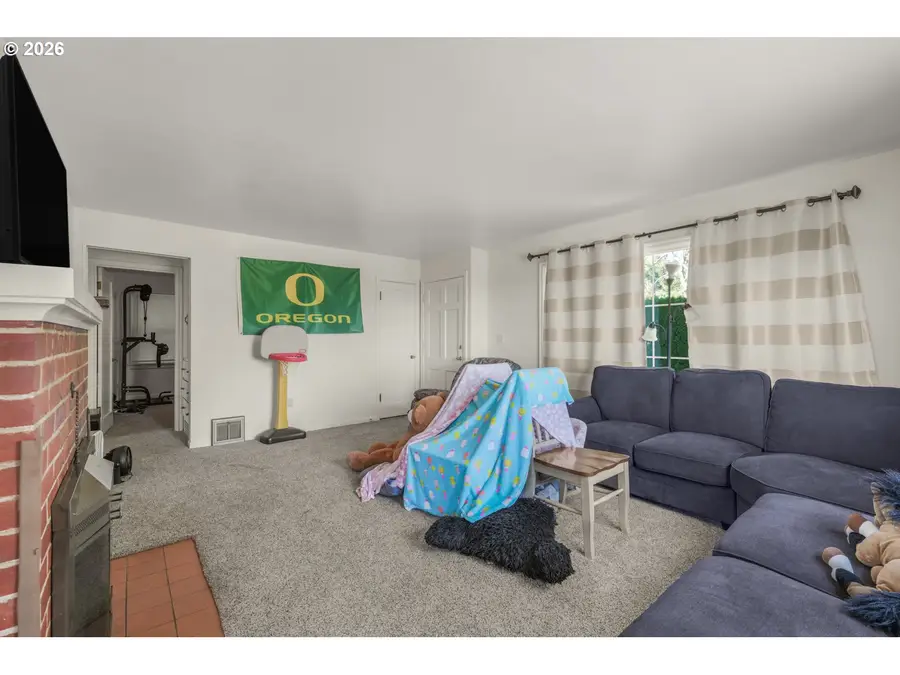 4360 Eagle Crest Rd, Salem, OR 97304 - #3