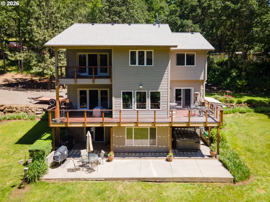 725 W Jewett Blvd, White Salmon, WA 98672 - #3