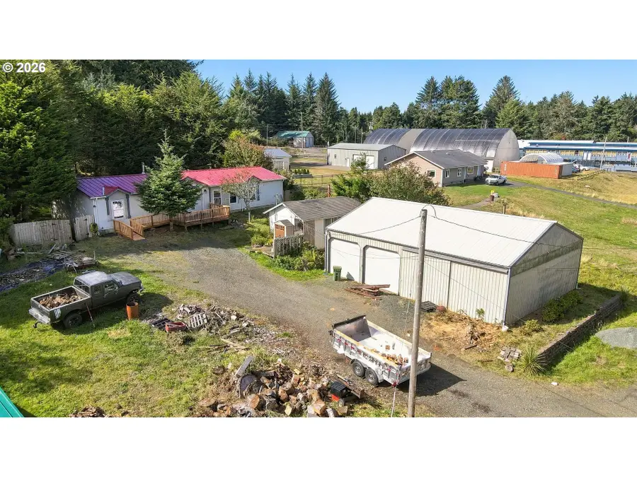 63234 Sunrise Rd, Coos Bay, OR 97420 - #2