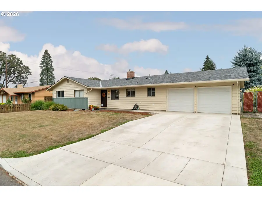 2867 NE Azalea St, Hillsboro, OR 97124 - #2