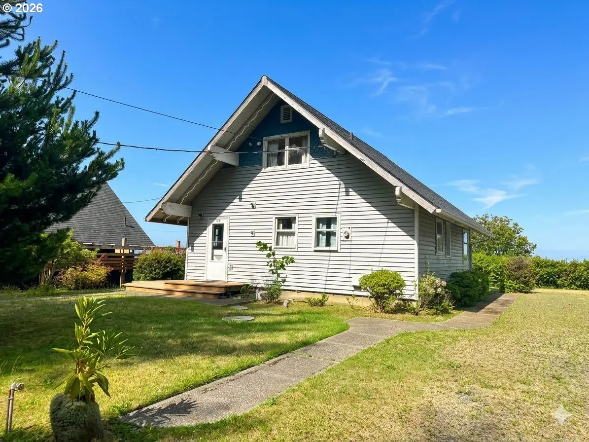 153 S Wells Dr, Lincoln City, OR 97367 - #1