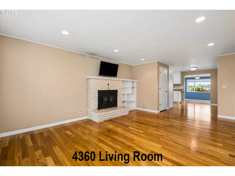4360 Catalina St, Eugene, OR 97402 - #3