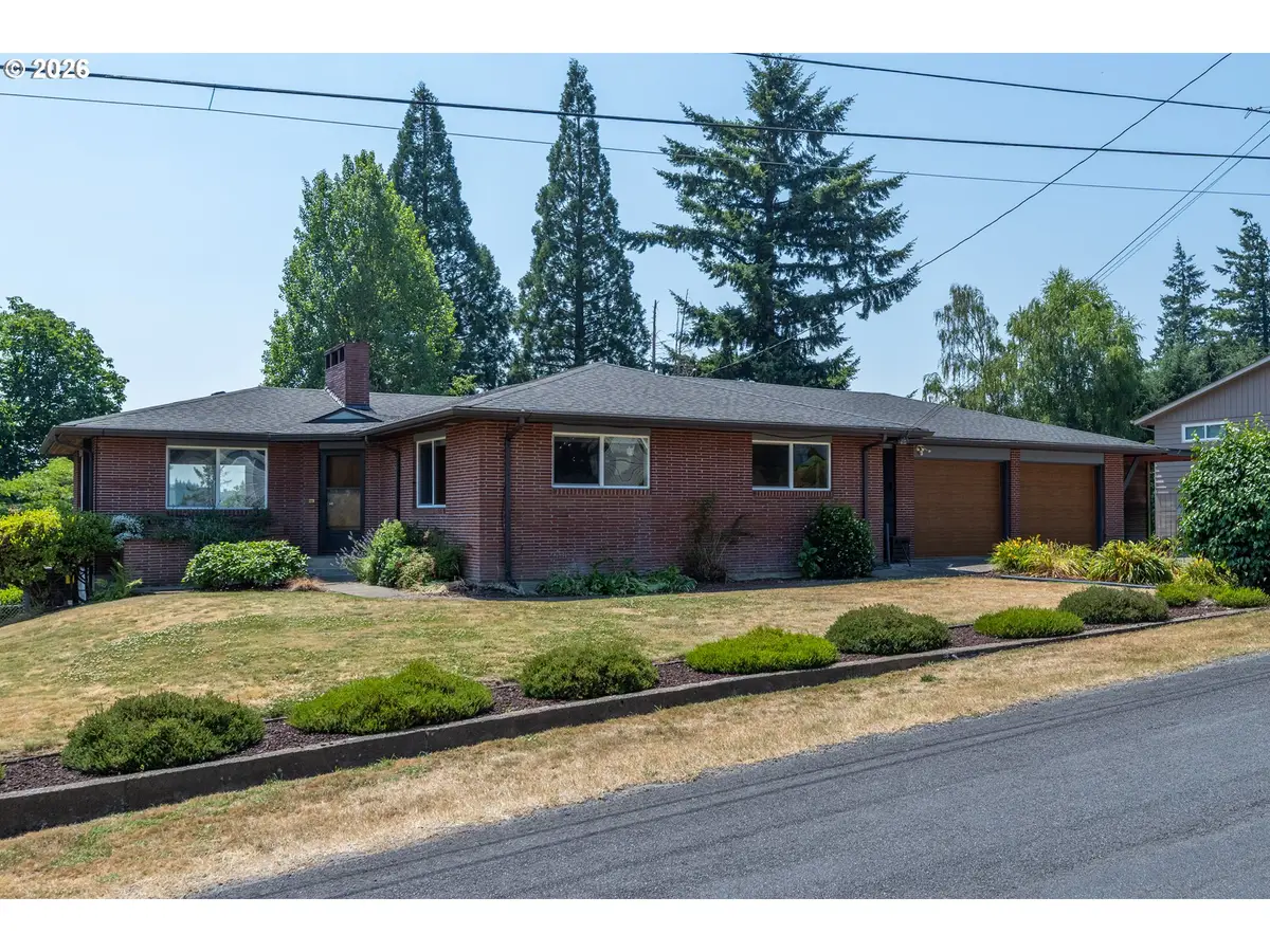 135 Victoria St, Longview, WA 98632 - #1