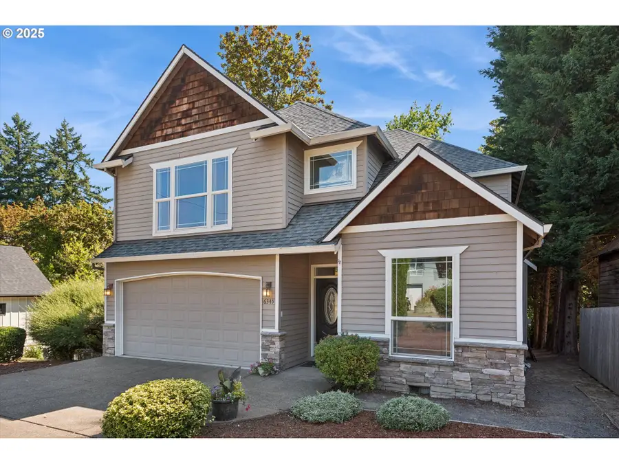 6345 Caufield St, Northwest Clackamas, OR 97068 - Image #2