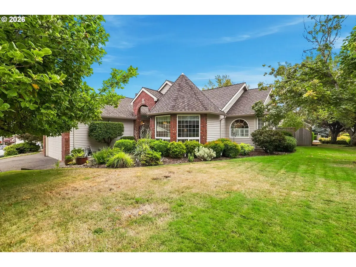 6300 SE Norma Cir, Milwaukie, OR 97267 - #1