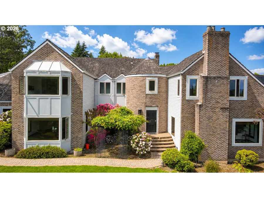 12255 SW Duchilly Ct, Tigard, OR 97224 - #2