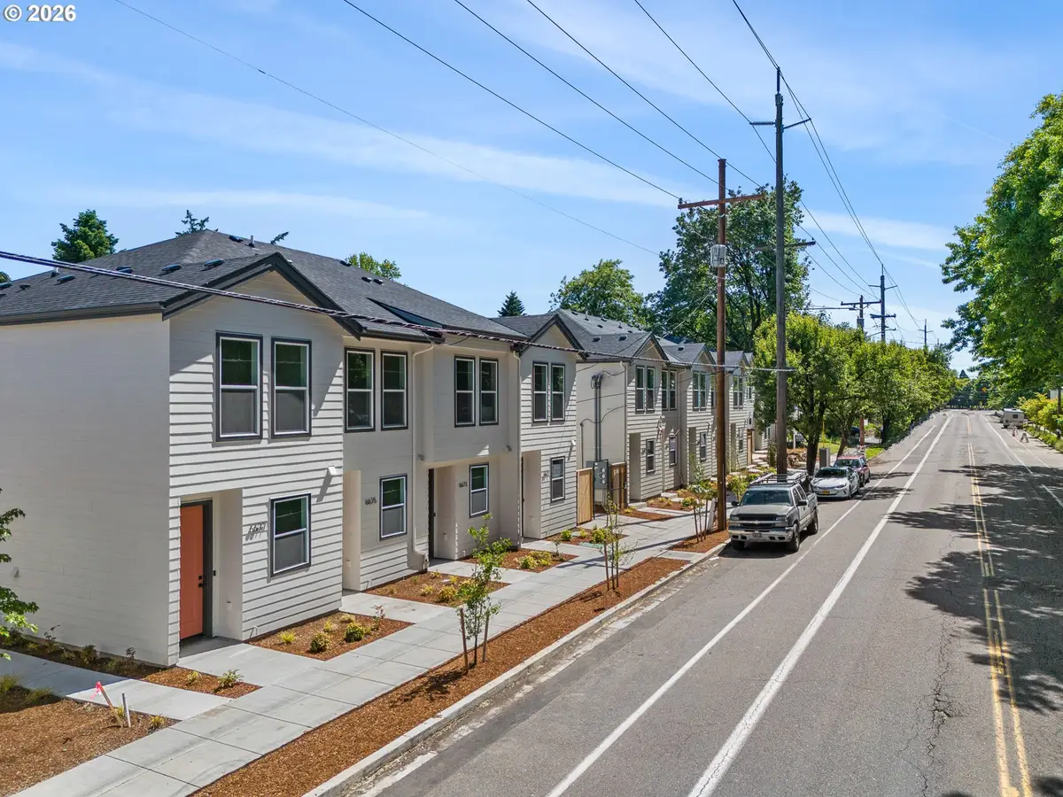 6669 N Fessenden St, Portland, OR 97203 - #1